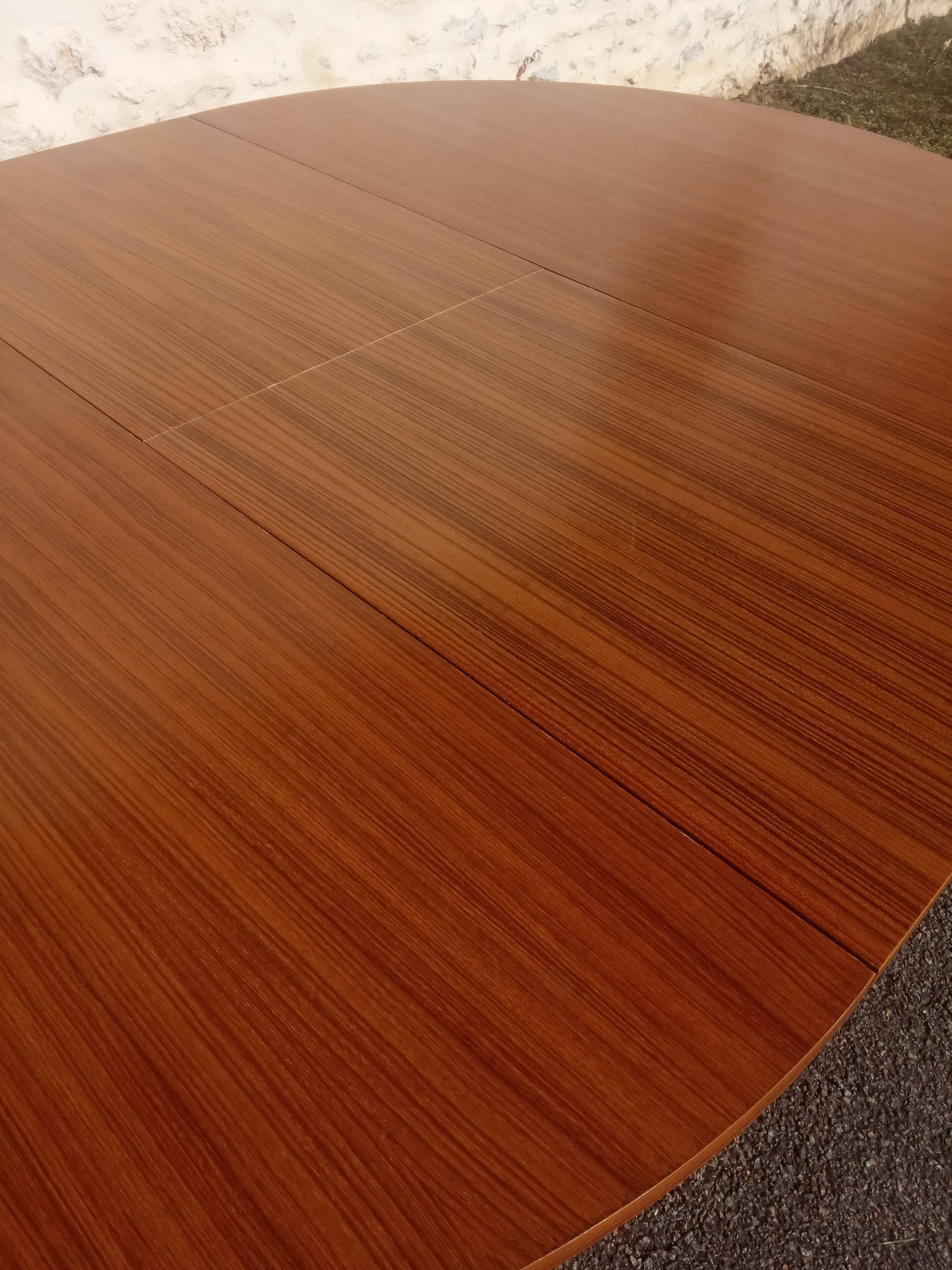 Table 50s 4/6 people