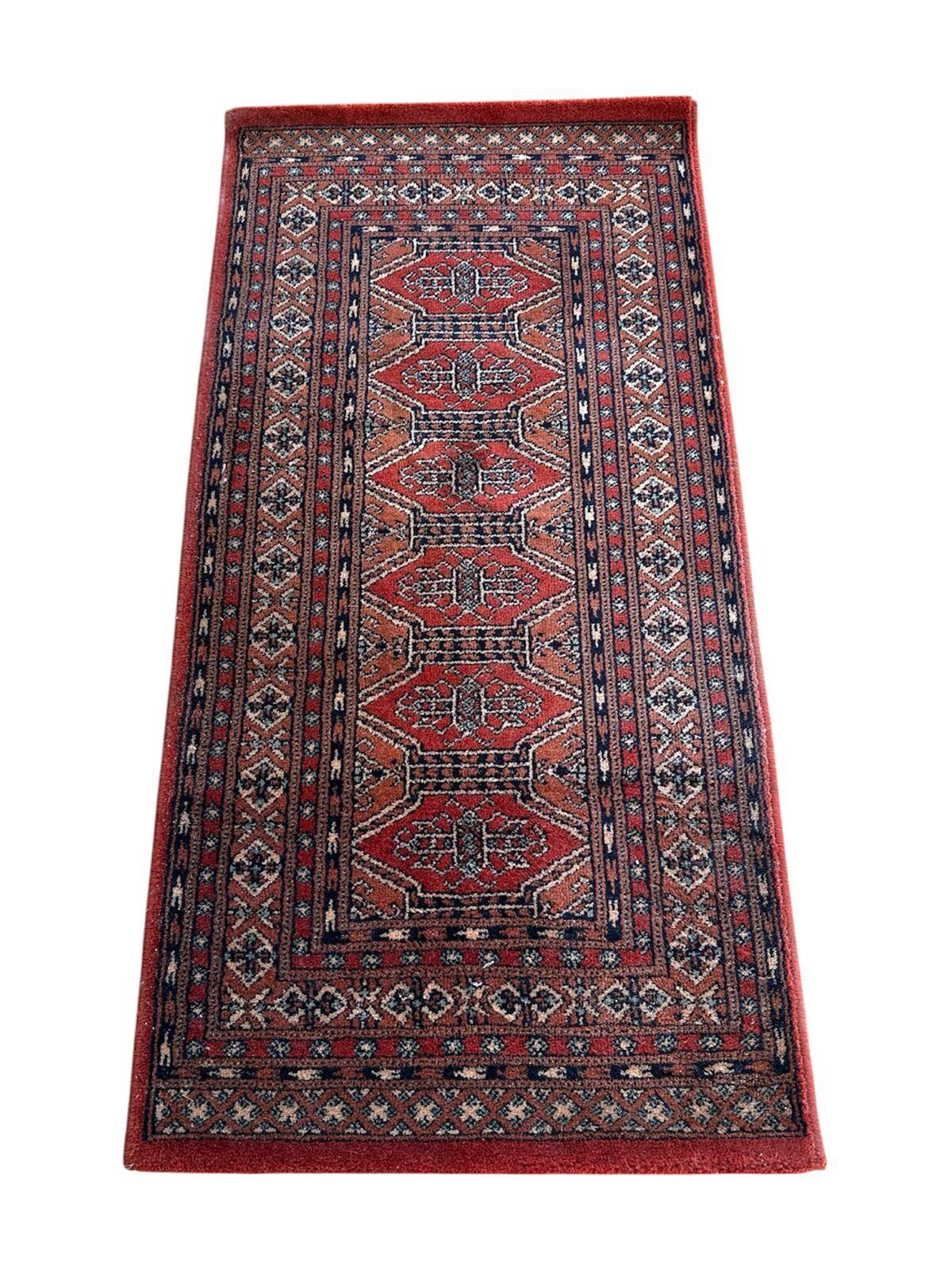 Oriental rug 120cm x 60cm