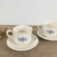 Paire de tasses fleuries