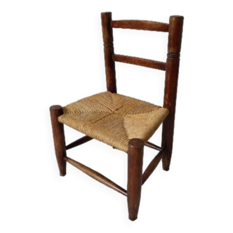 Vintage children's chair in wood and straw