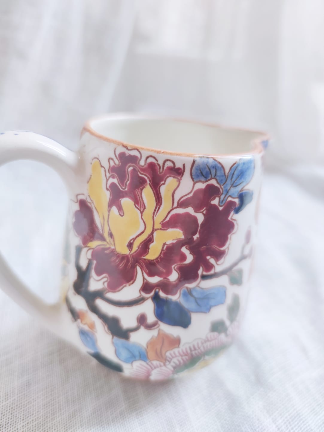 Gien's small pitcher or porcelain milk pot