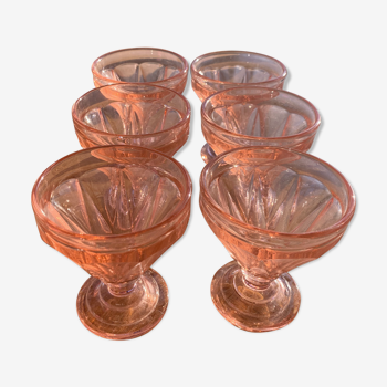 6 verres, coupes en verre rose anciennes