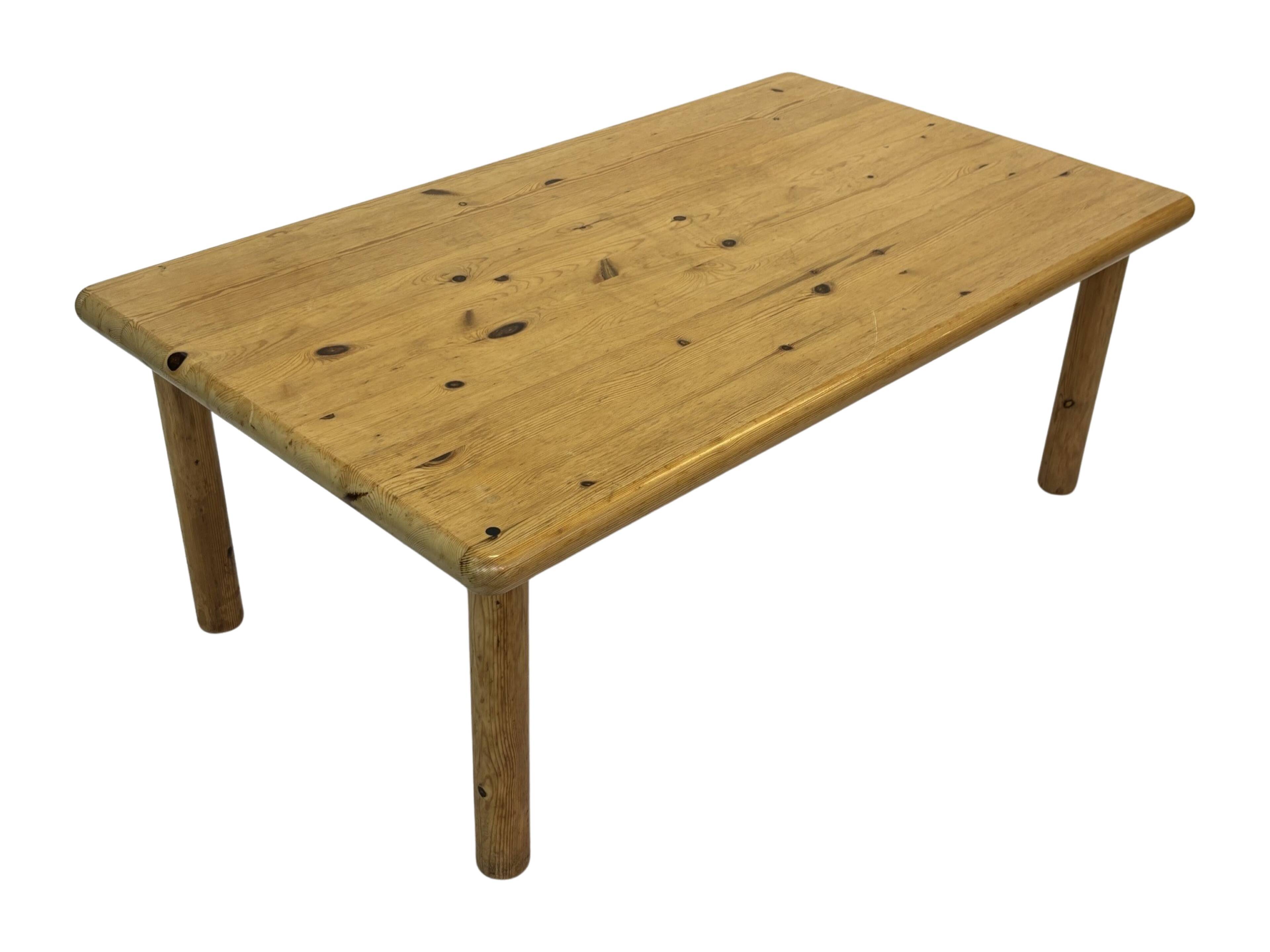 Vintage coffee table in pine 70s minimalist design