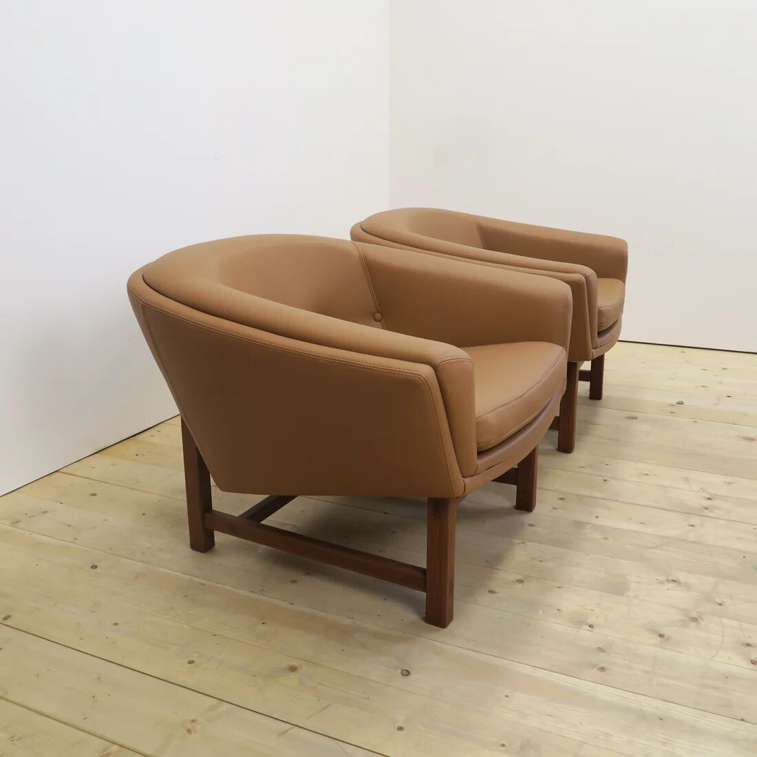 Pair of Corona lounge chairs by Lennart Bender, 1970