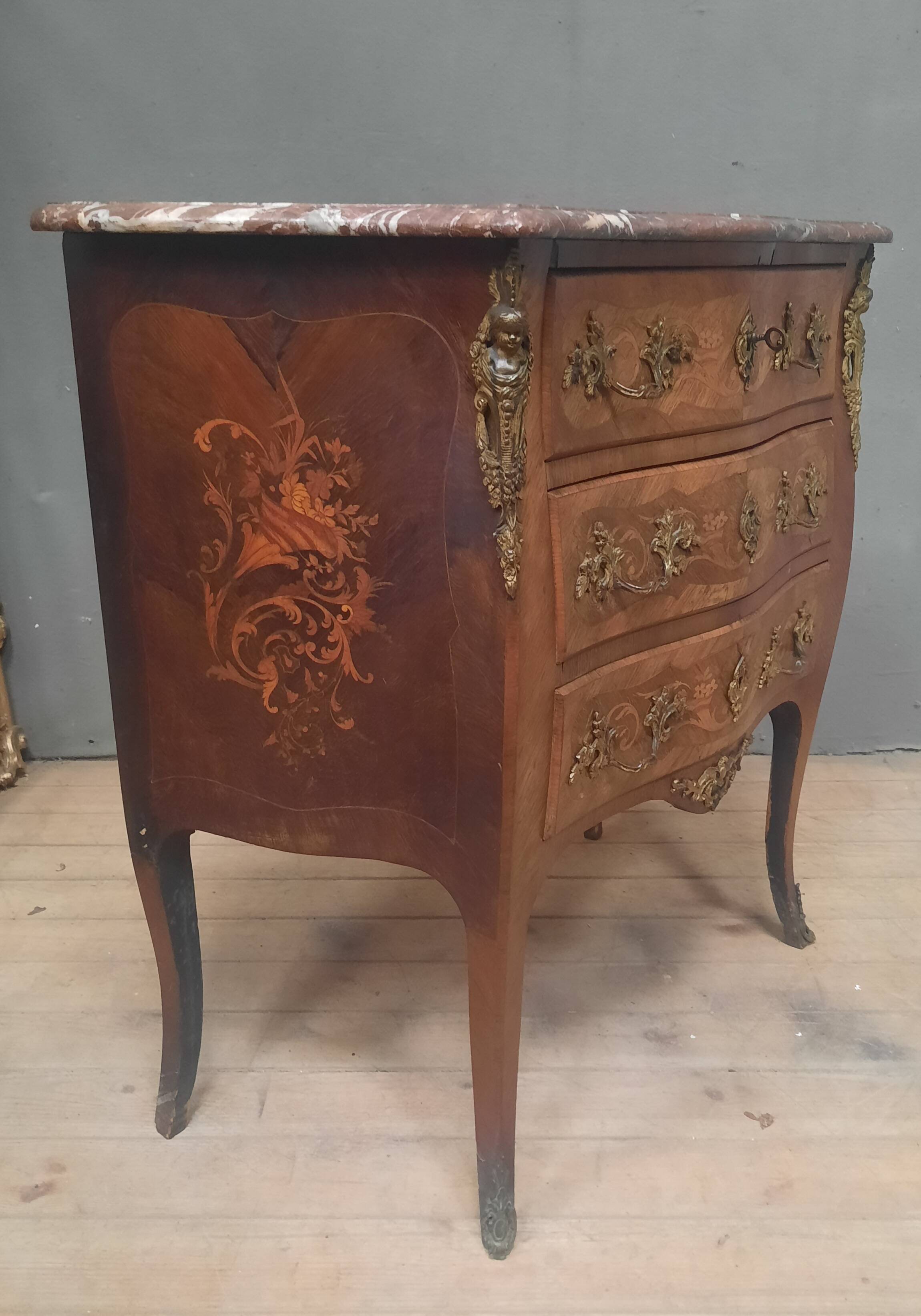Louis XV style commode, late nineteenth century.