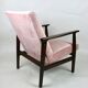 Fauteuil en velours rose années 1970