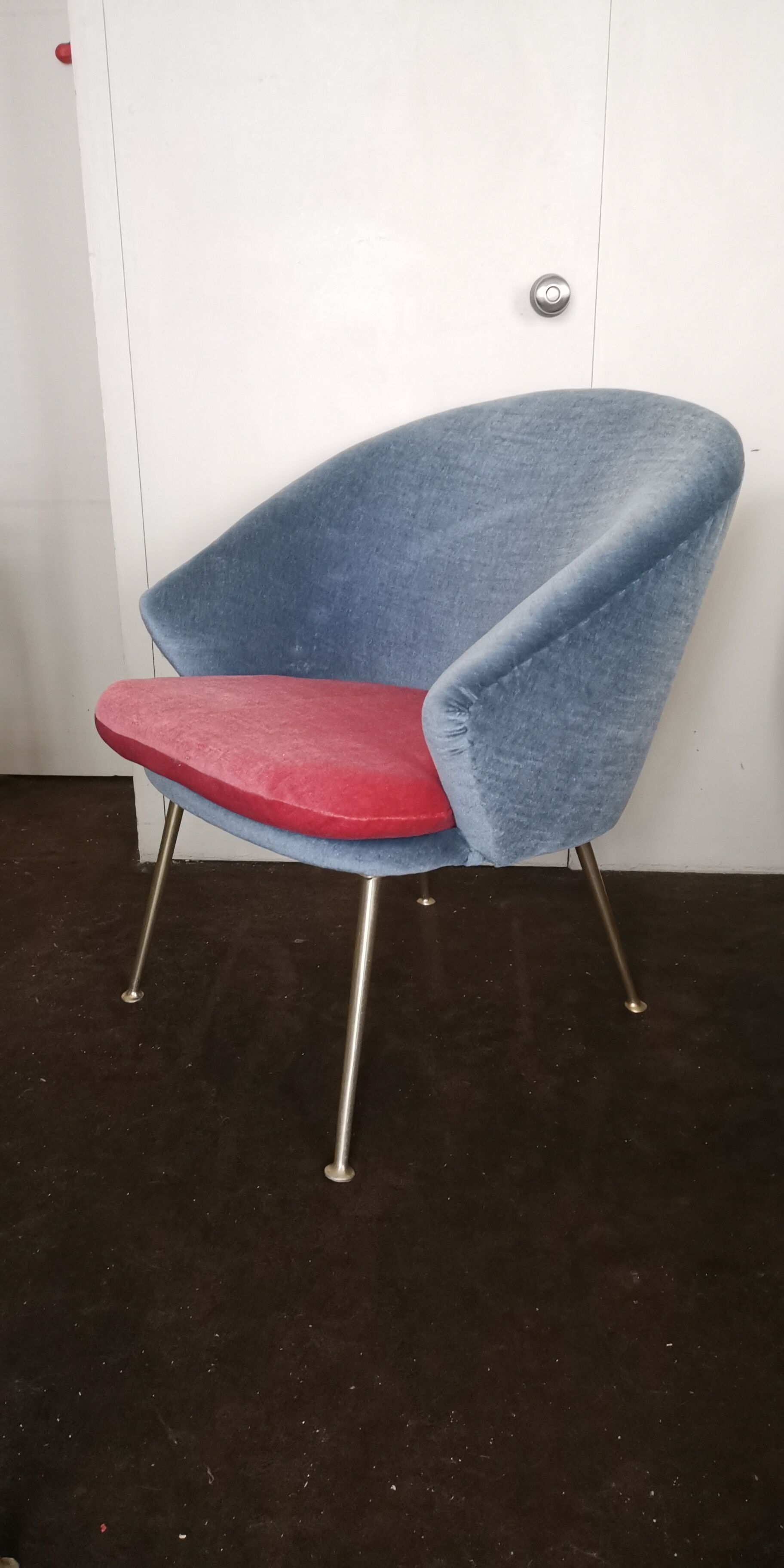 Egg curved armchairs from the 50s and 60s restored Italian design