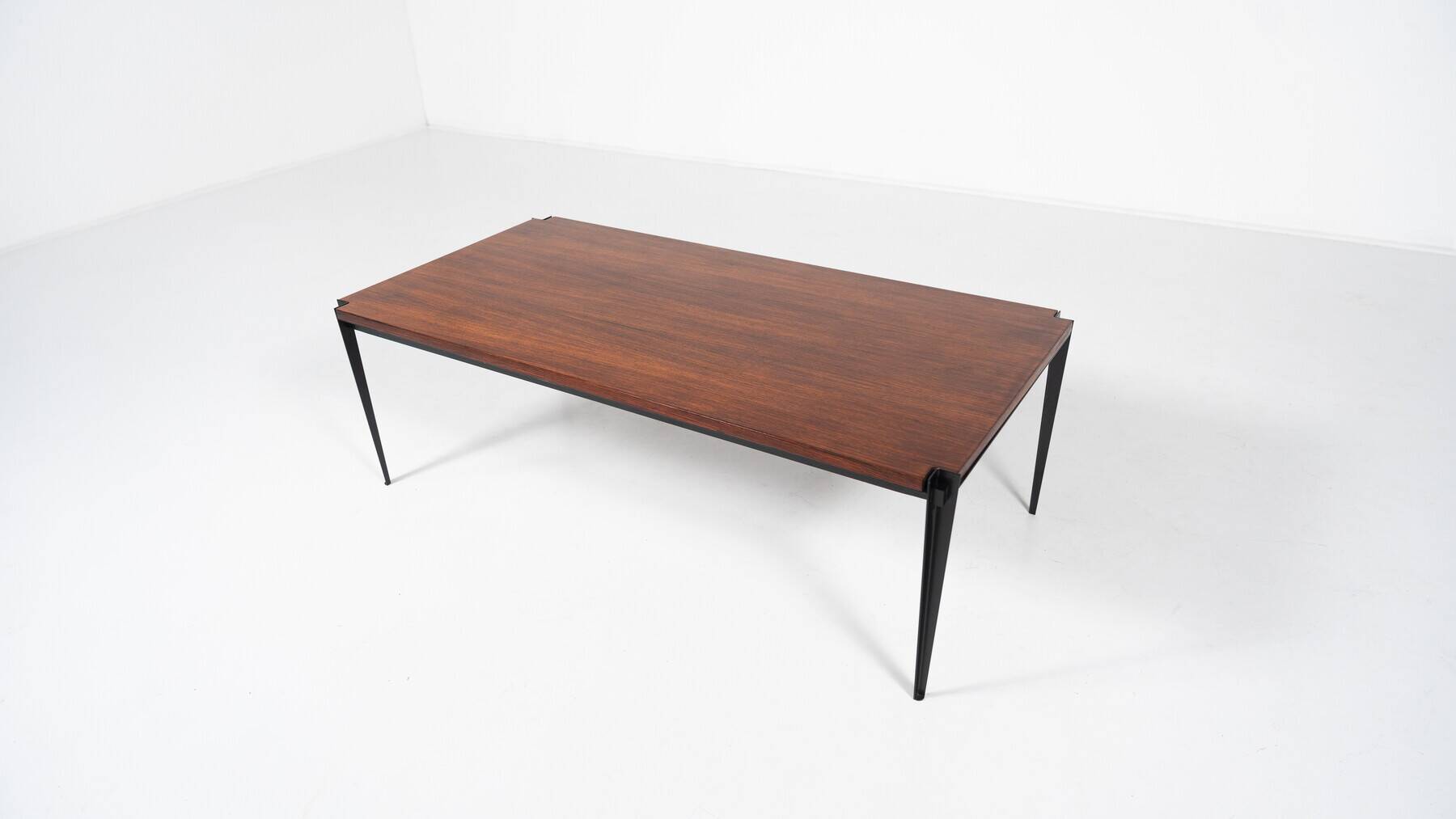 Mid-Century Modern Wooden Coffee Table by Osvaldo Borsani, Italy