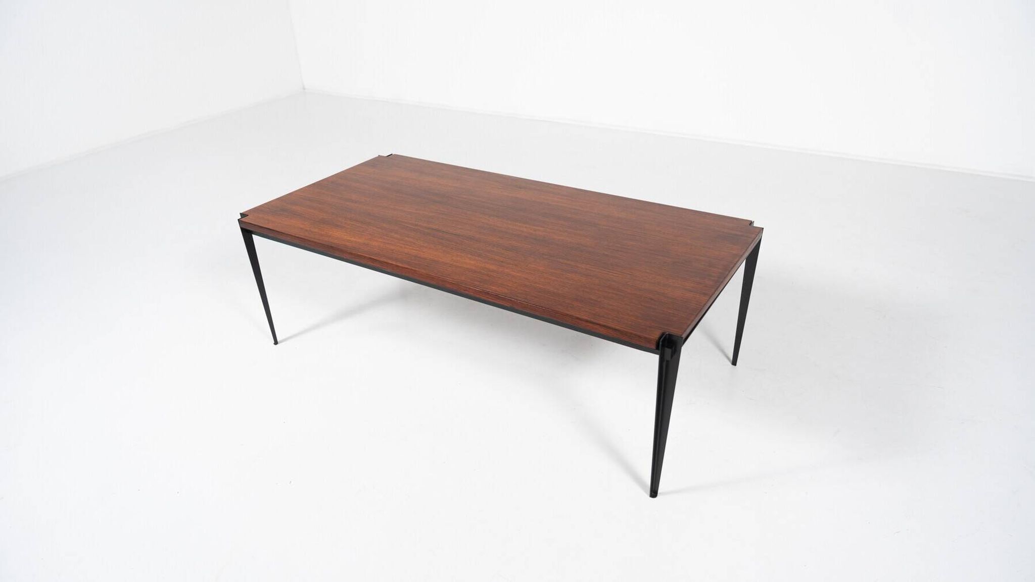 Mid-Century Modern Wooden Coffee Table by Osvaldo Borsani, Italy