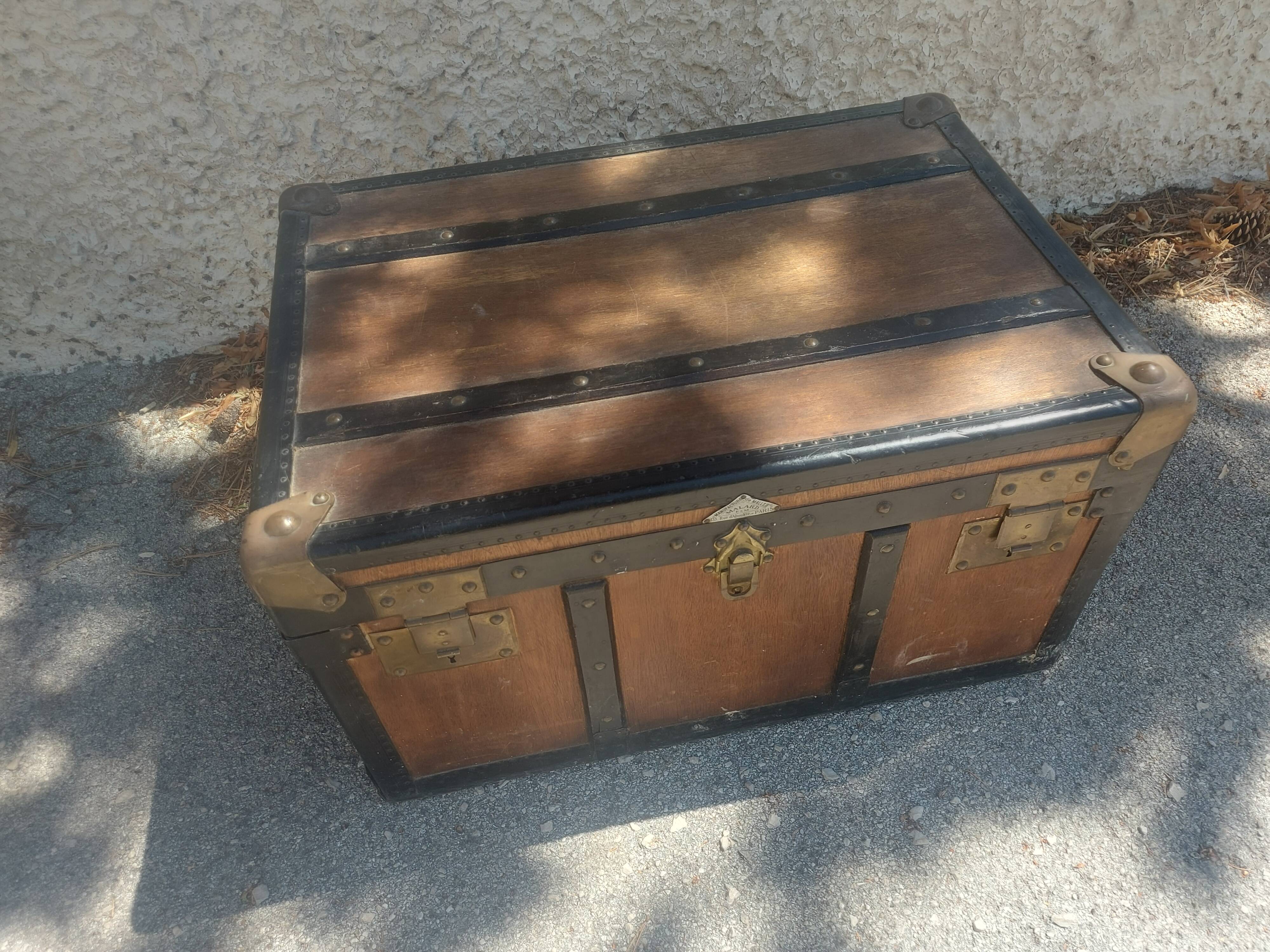 Old travel trunk , Malard trunk factory , Paris