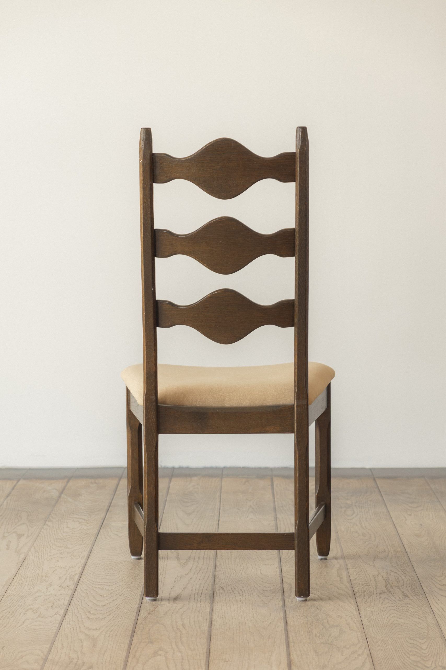 Henning Kjærnulf, chaise de salle à manger (ensemble de huit)