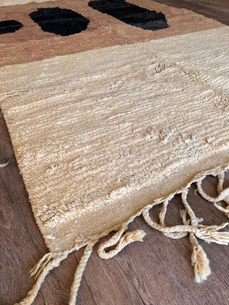 Handmade Moroccan Rug, Artistic Rug 150/250