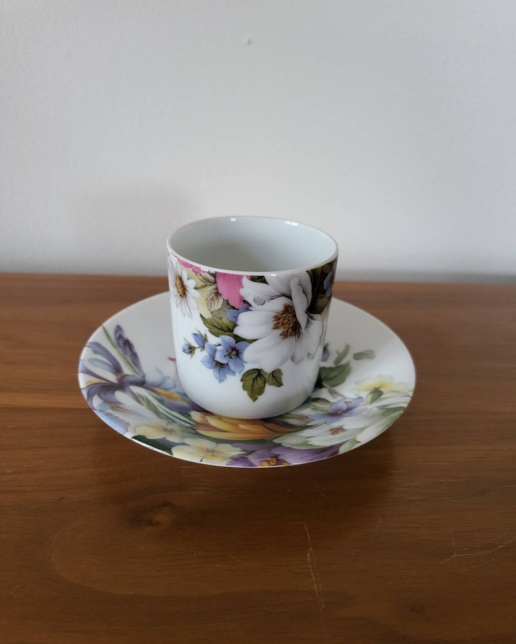 Porcelain Coffee Cup Bill Goldsmith Limoges "Victoria"
