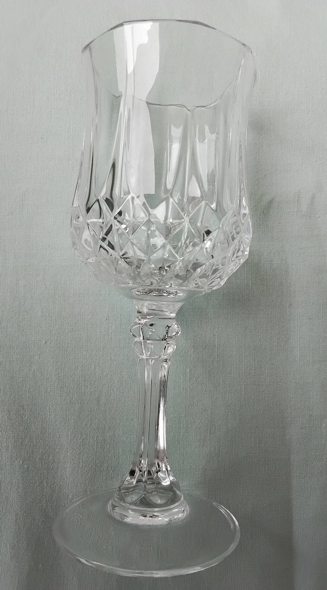 6 verres à pied en cristal