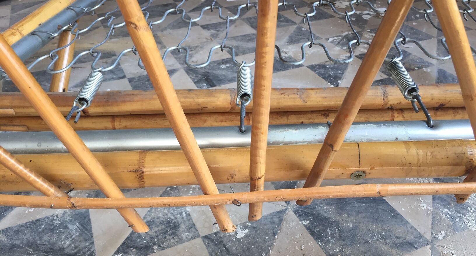 Rattan basket bed of the years 60