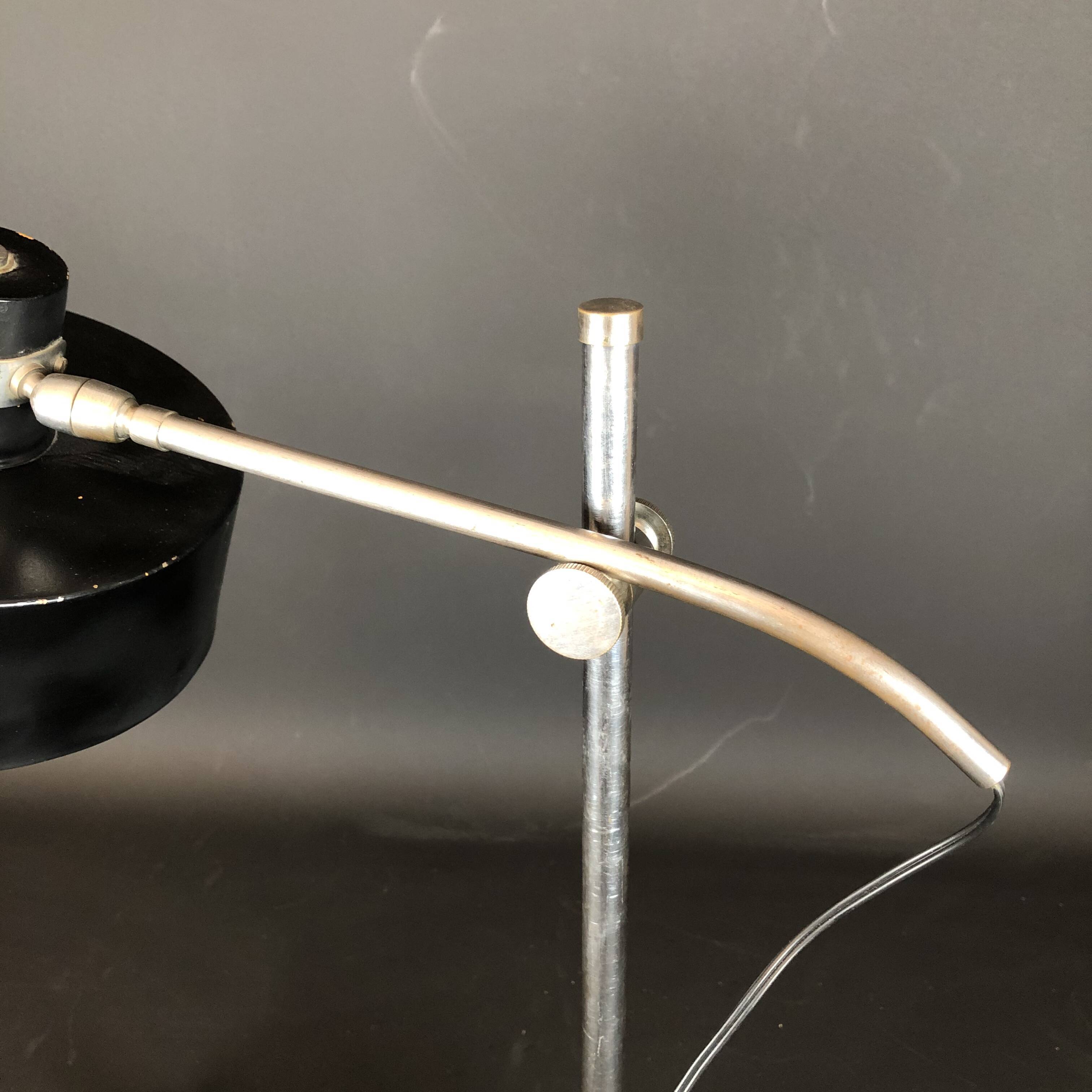 Vintage Italian metal and nickeled brass table lamp from 50s