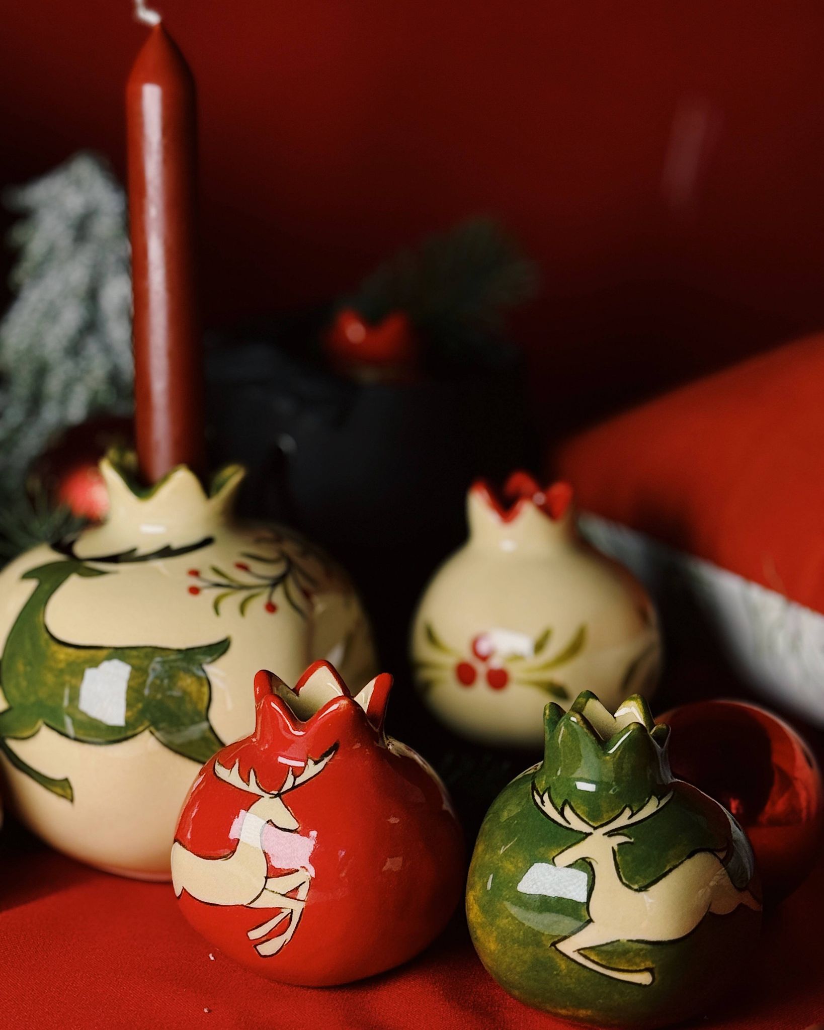 Mini vase en céramique rouge d'Iznik Noël