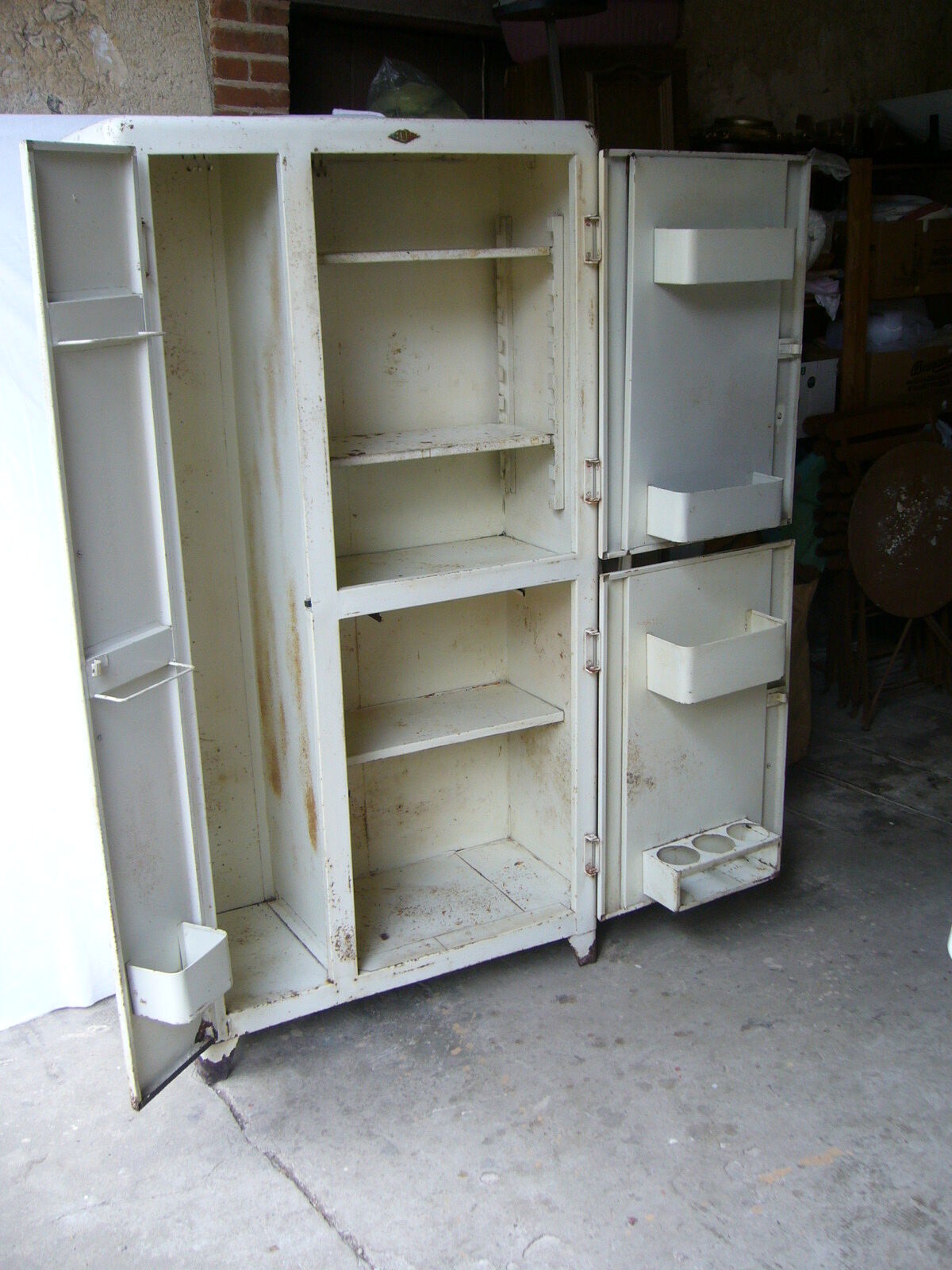 Three-door metal cabinet old CDS France