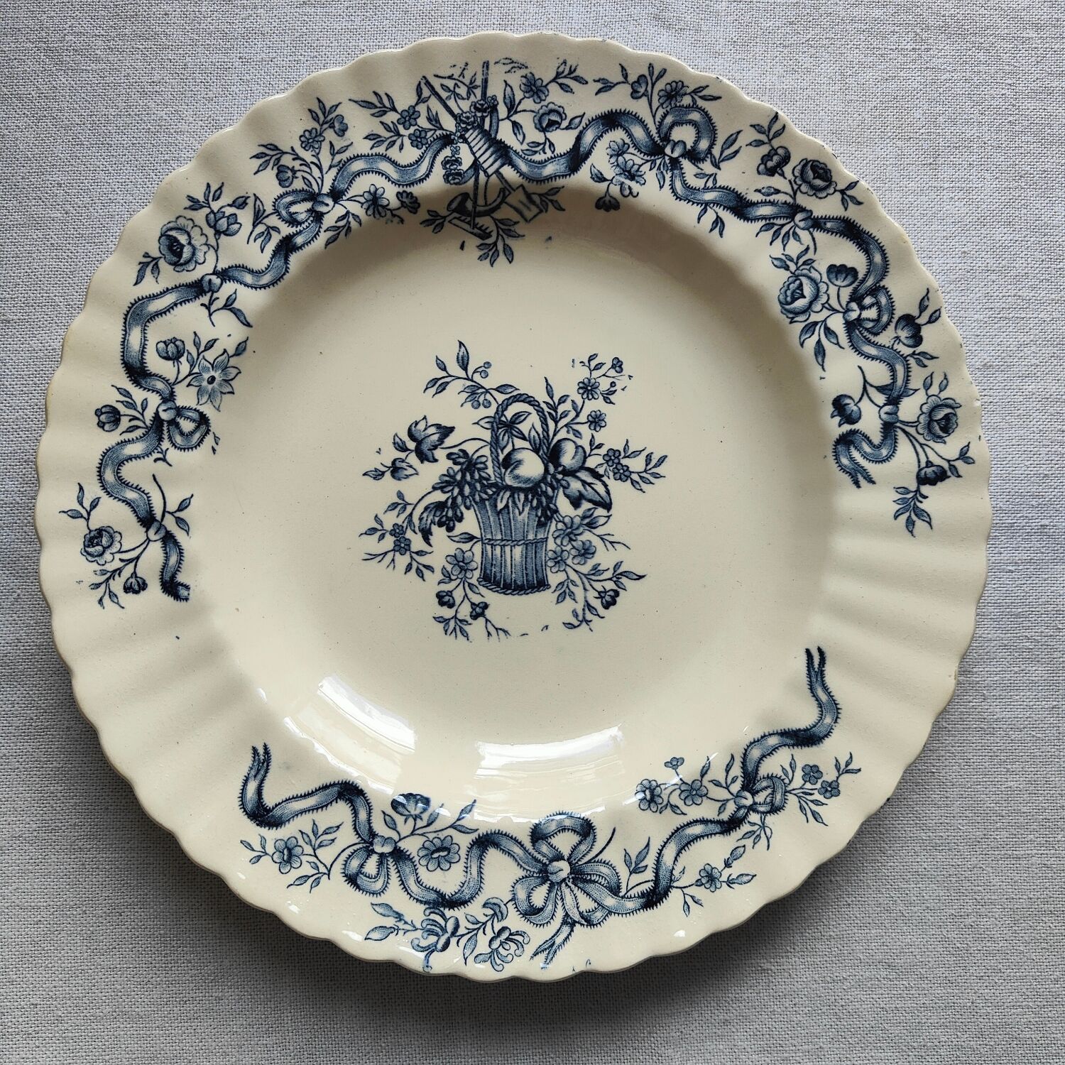 Ironstone plate Longchamp