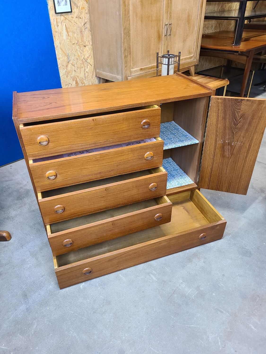 Commode scandinave vers 1960