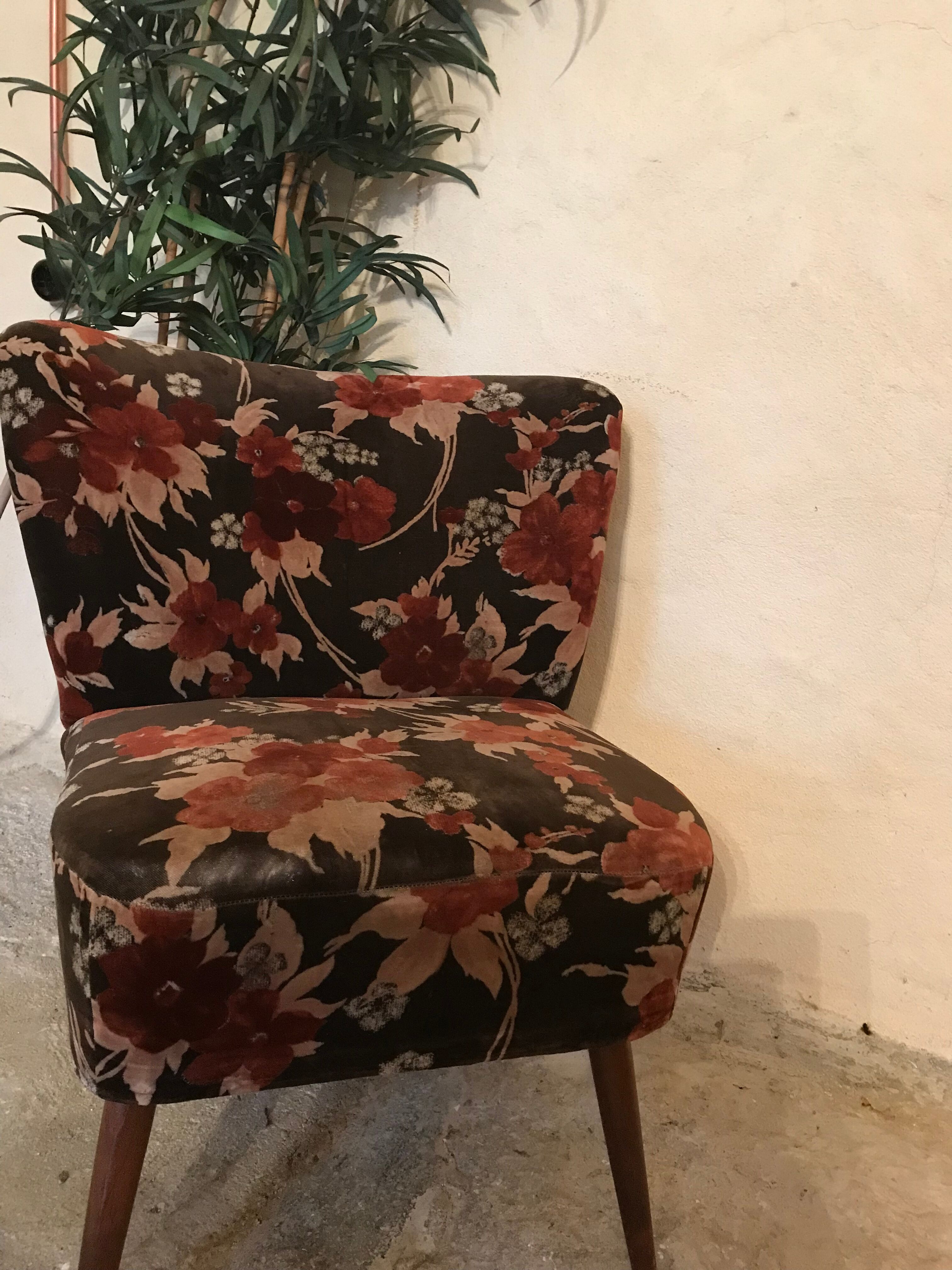 Vintage cocktail armchair 1960 feet compass and fabric flowers