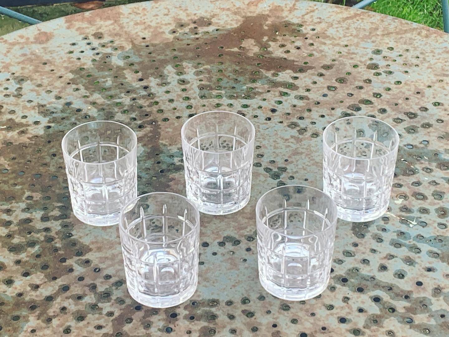 5 whisky glasses, Cristal Bayel stamps, transparent crystal with patterns