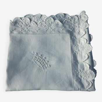 scalloped pillowcase decorated with a baron's crown