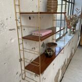 String-type wall shelf