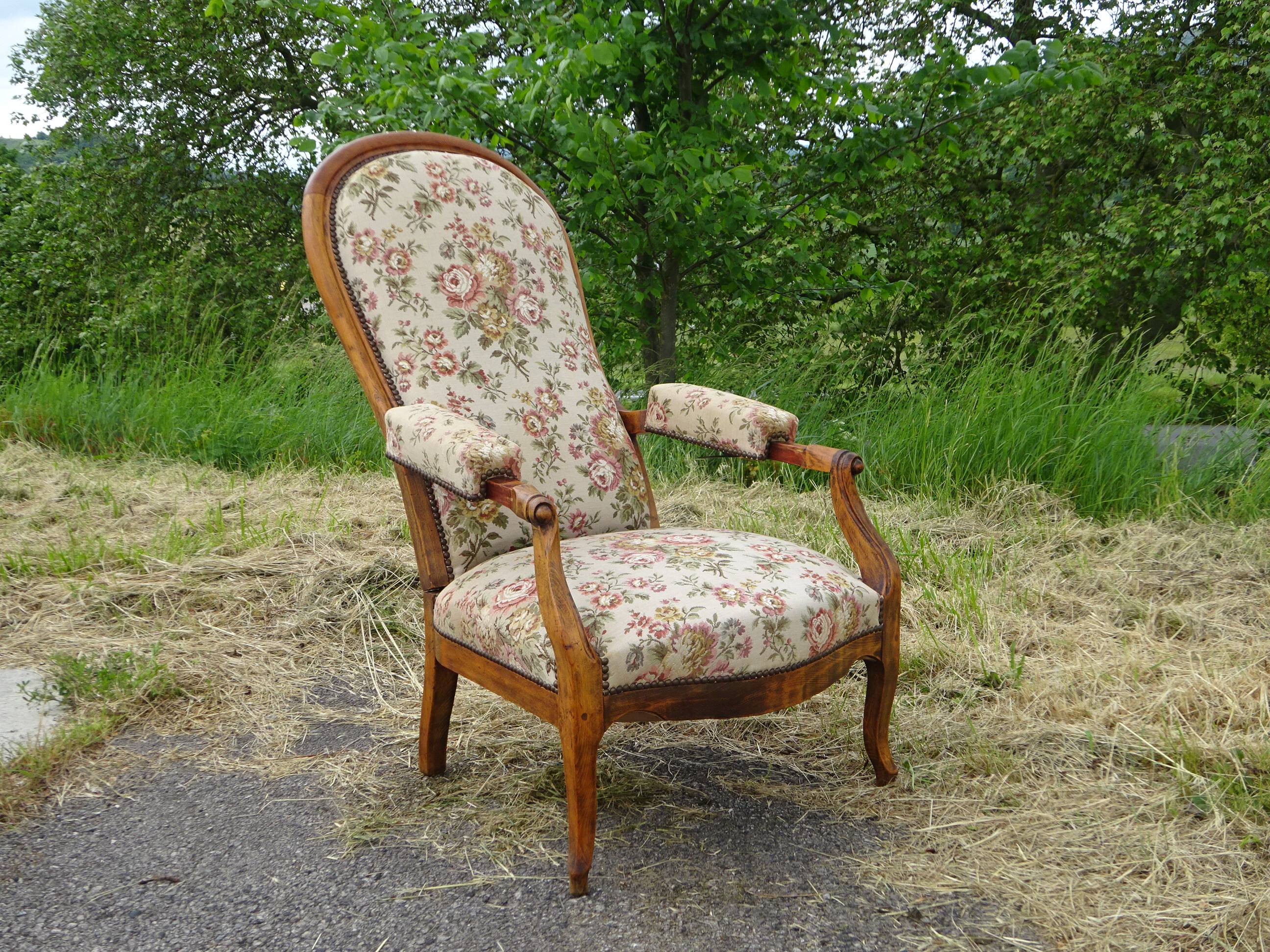 Antique Voltaire armchair with 4-position reclining backrest