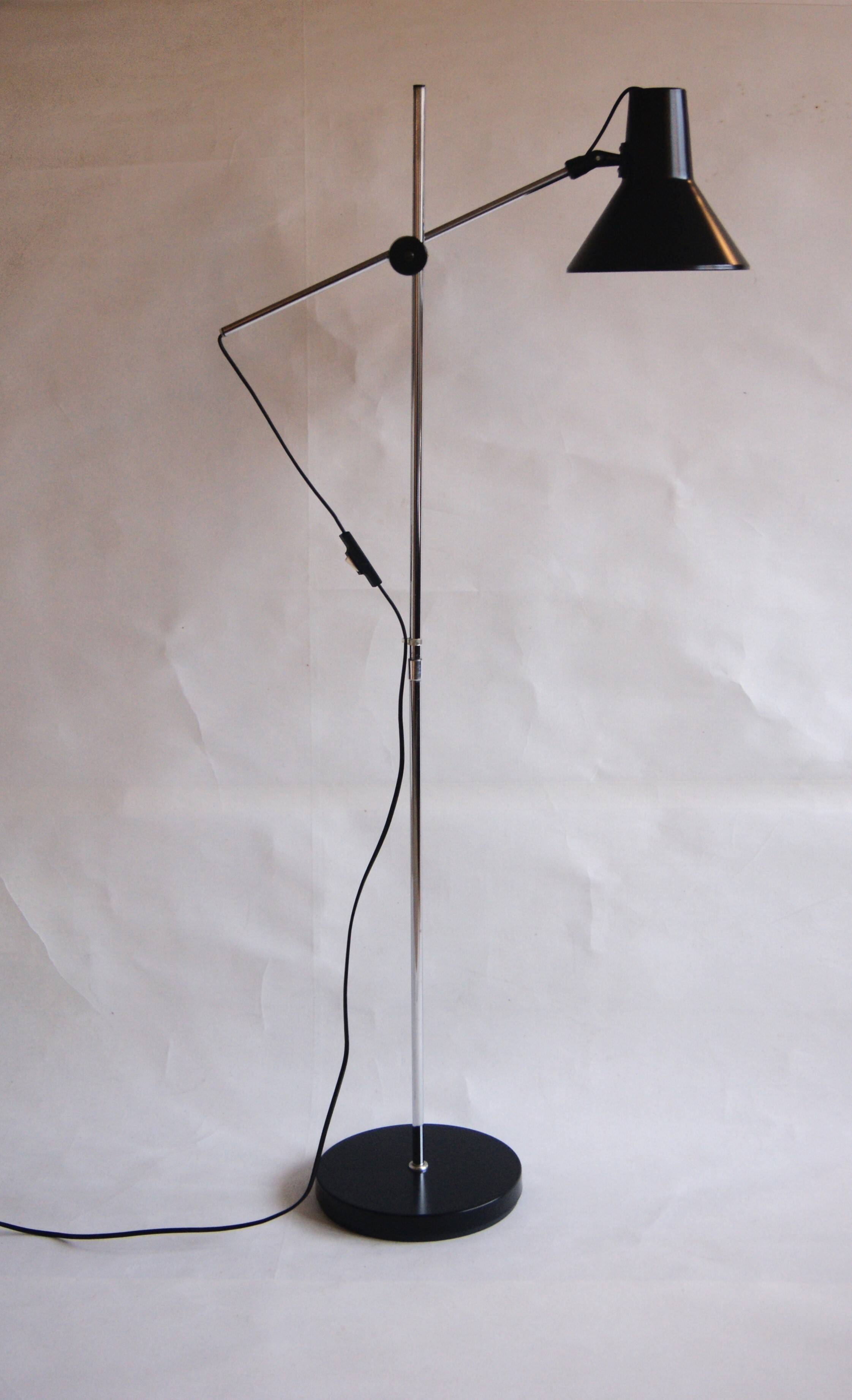Black vintage IKEA adjustable floor reading lamp - Stilnovo inspired design from the 1980s.