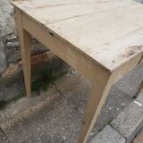 Table de ferme à tiroir