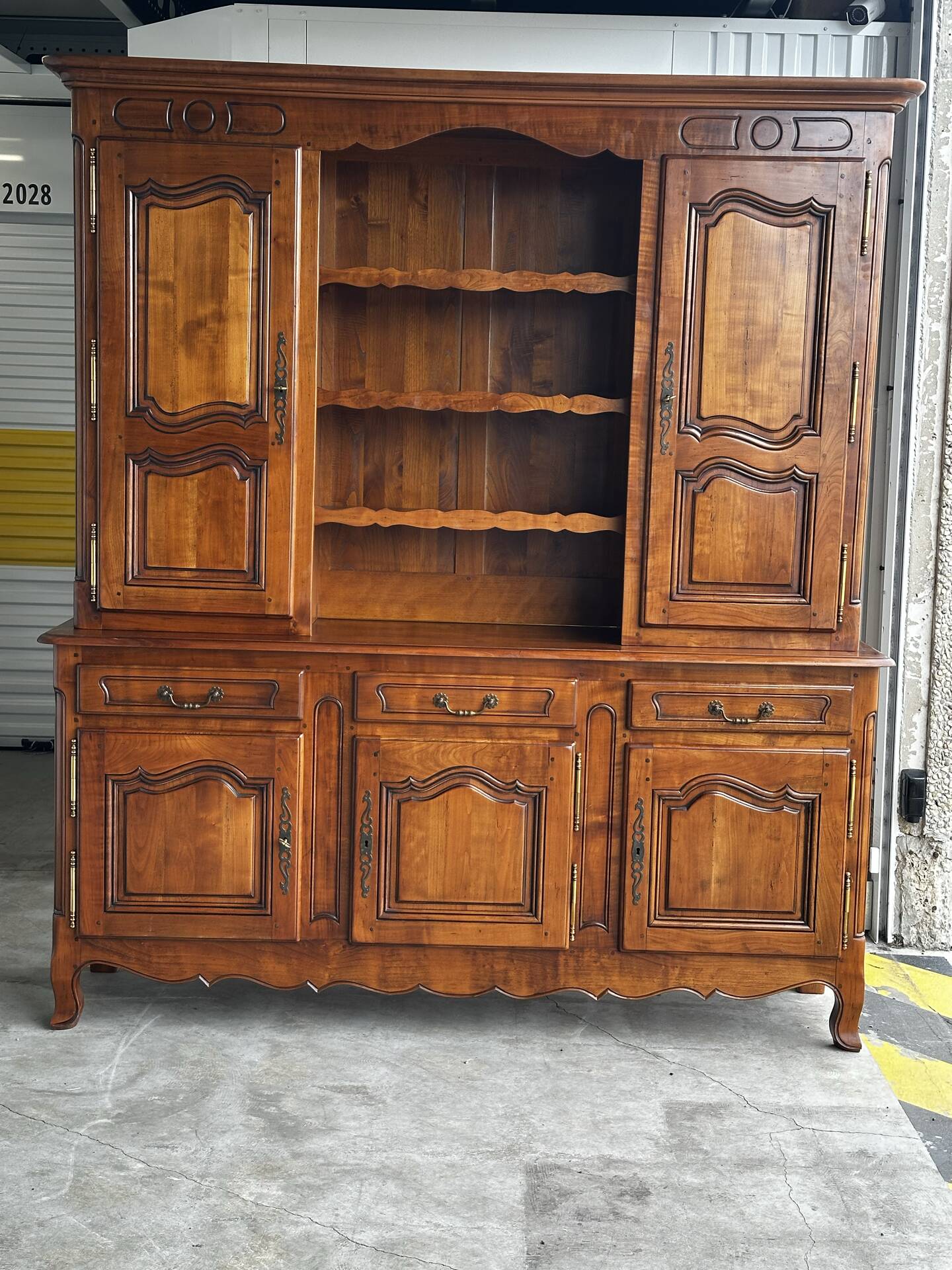 Buffet, rustic sideboard in solid cherry wood, 20th century