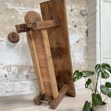 Solid wood carpenter's workbench