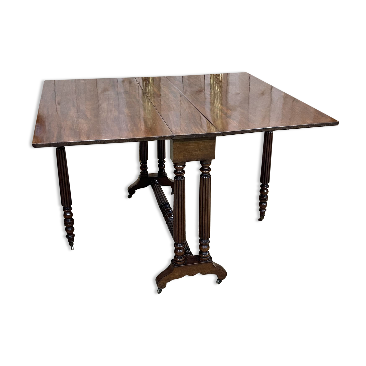 Louis philippe xixth mahogany table