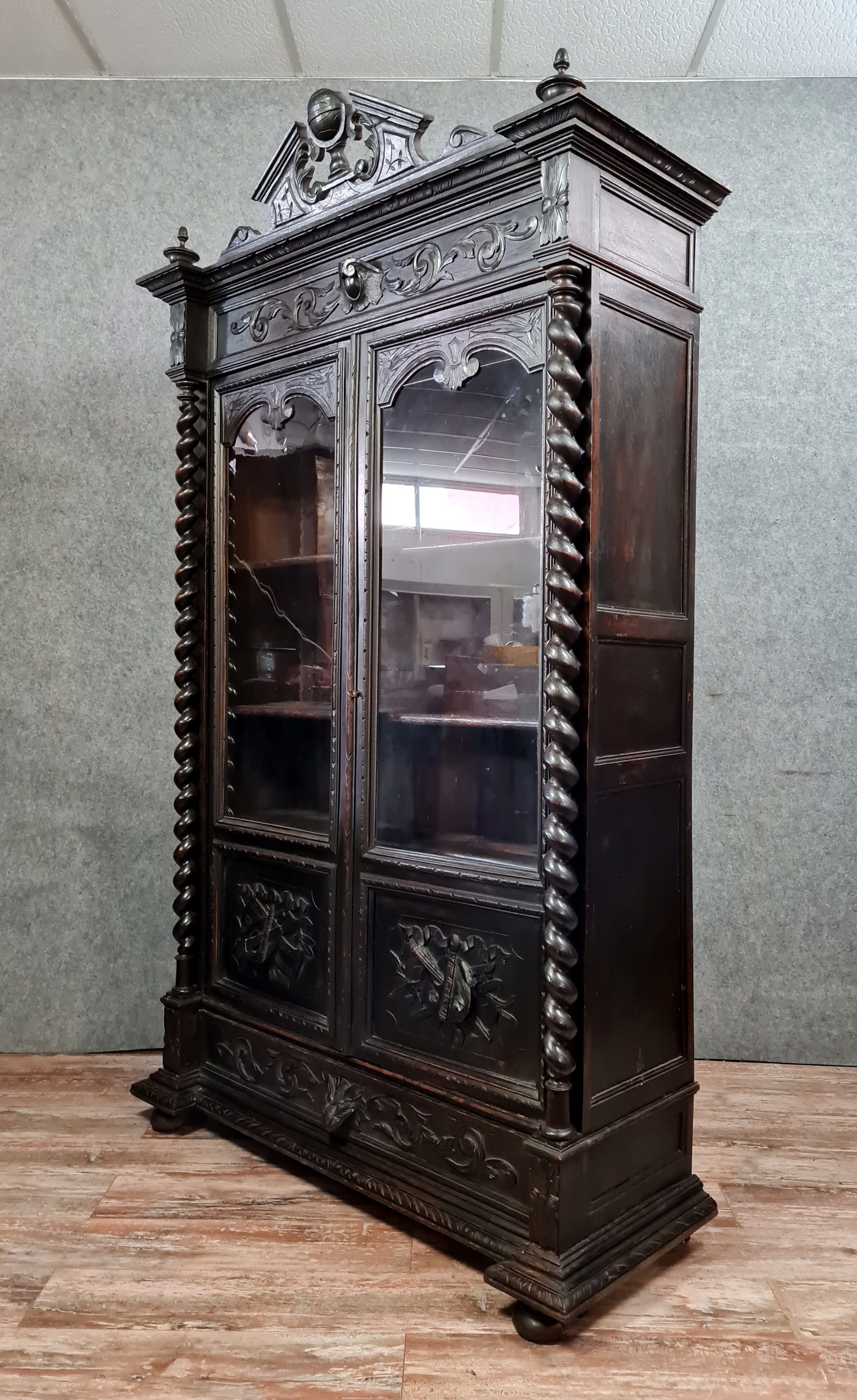 Library hunting lodge Louis XIII in blackened wood around 1850