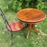 Table ronde et sa chaise en fer forgé