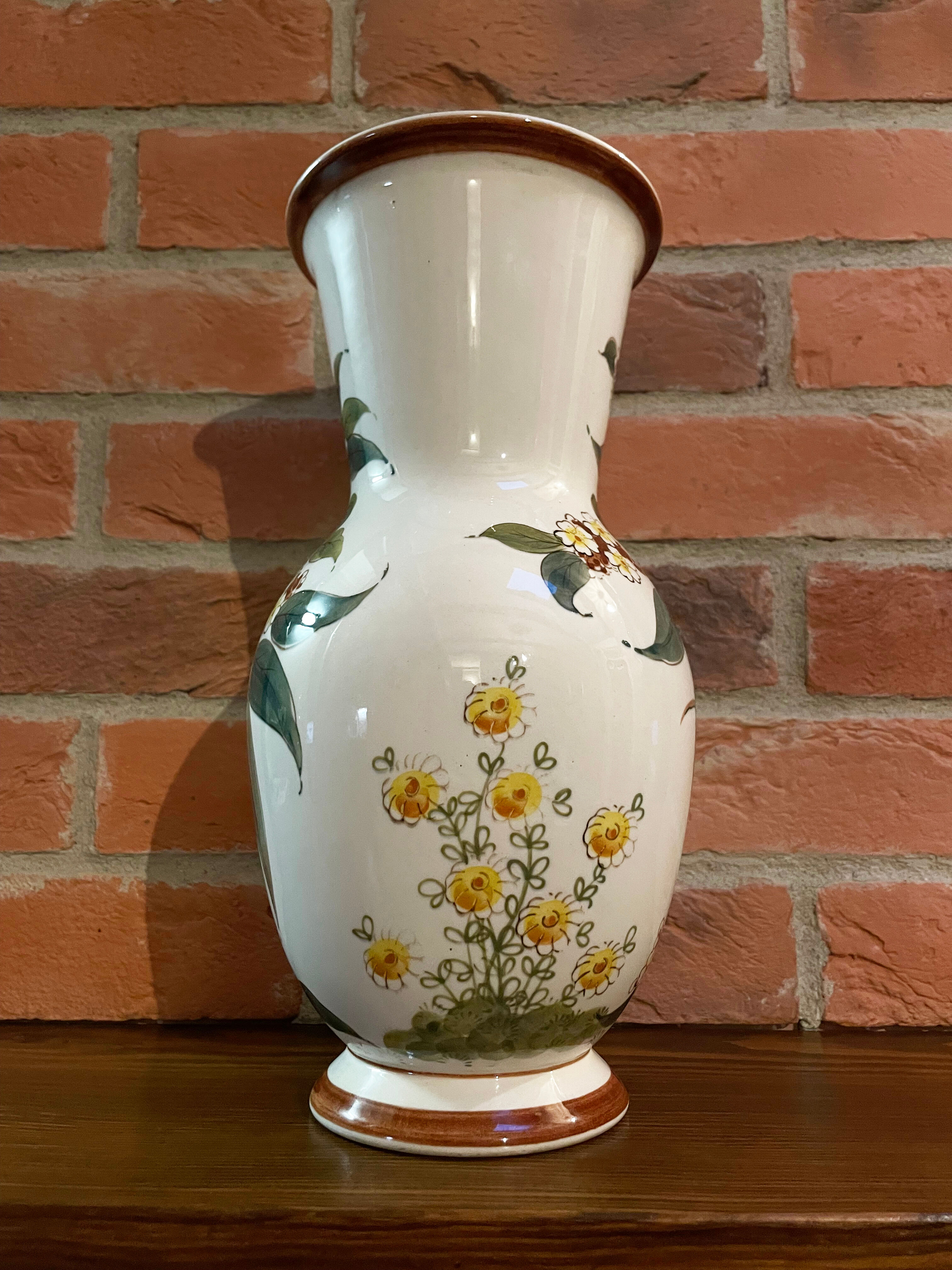 East German GDR Vase from 1960s with Hand-Painted Flowers, Steingutfabrik Dresden, Villeroy & Boch