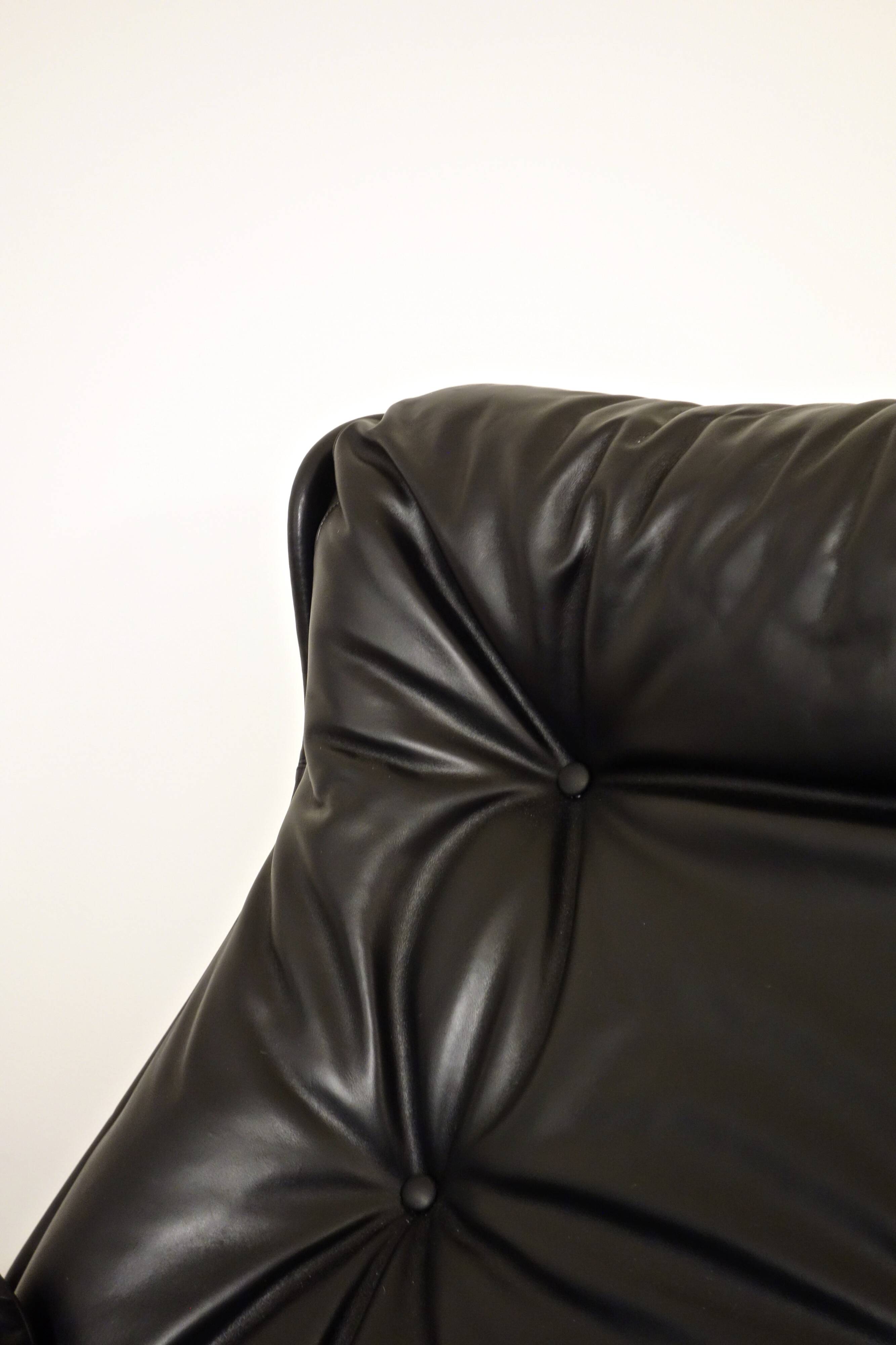 Orchidée leather armchair by Michel Cadestin for Airborne, France 1970's