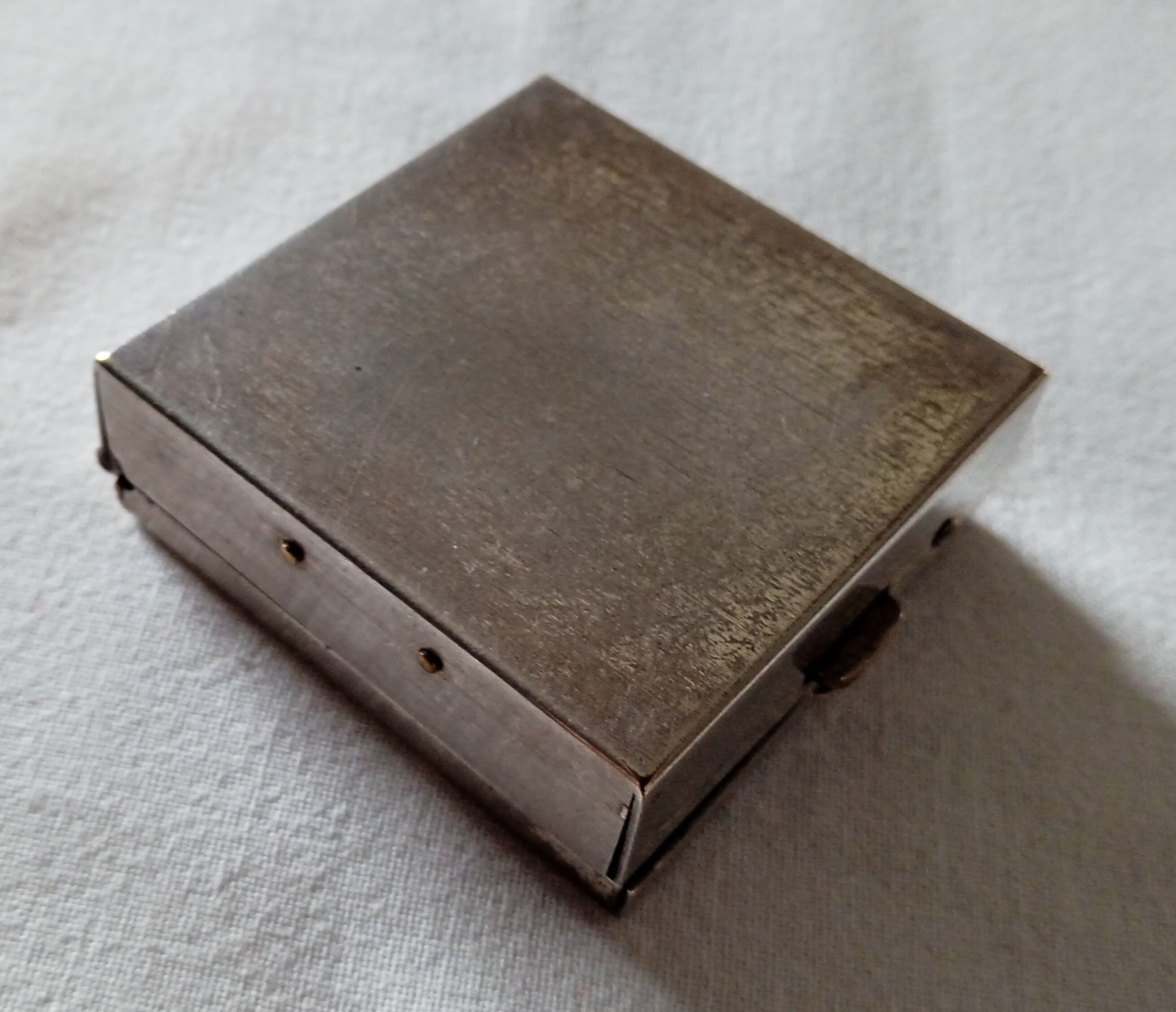 Silver metal pocket ashtray