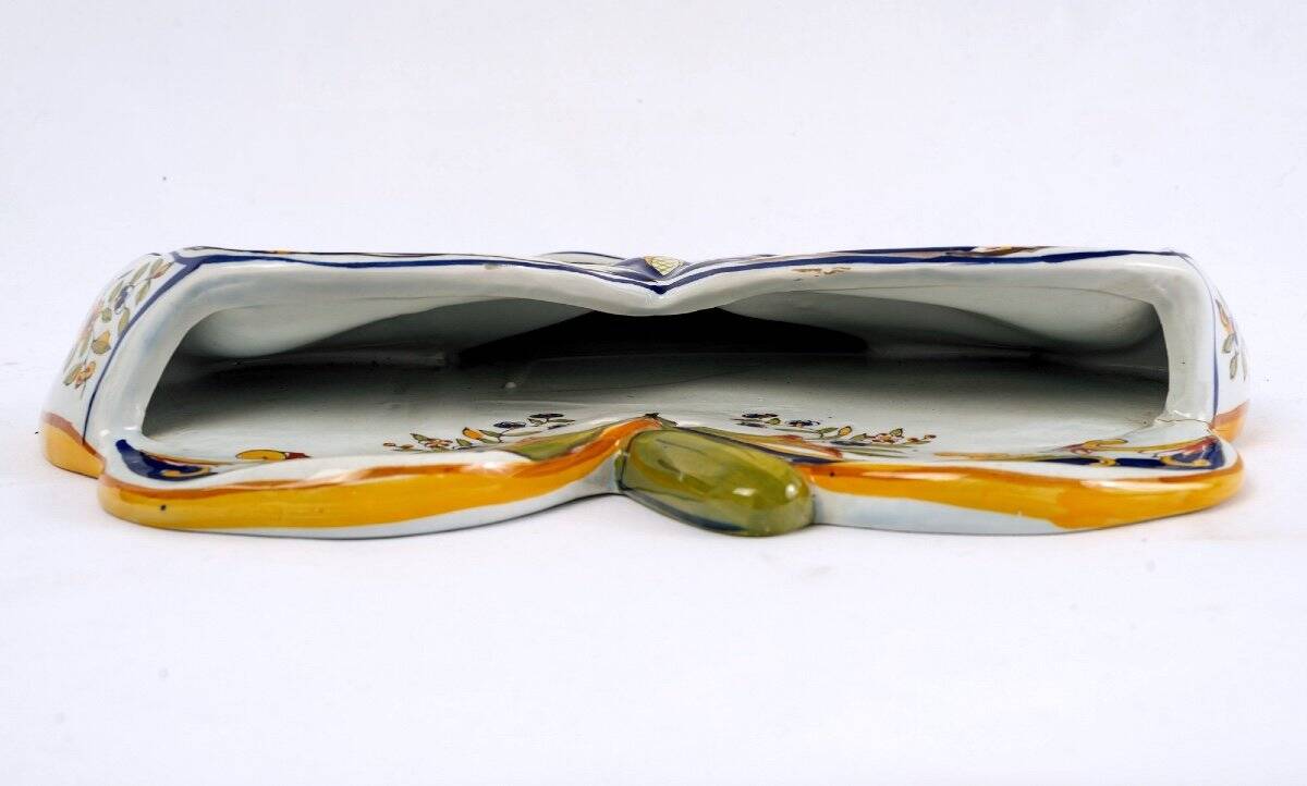 Desvres earthenware wall vase - Three Leaf Clover - period: 20th Century