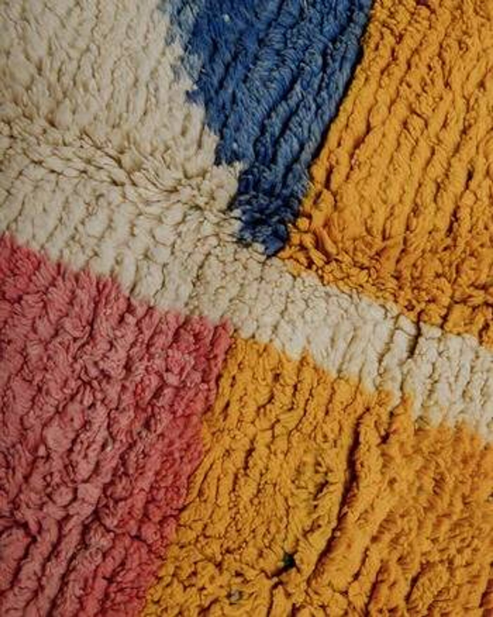 Moroccan Berber rug 250cm x 150cm