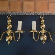 Paire d'appliques en laiton