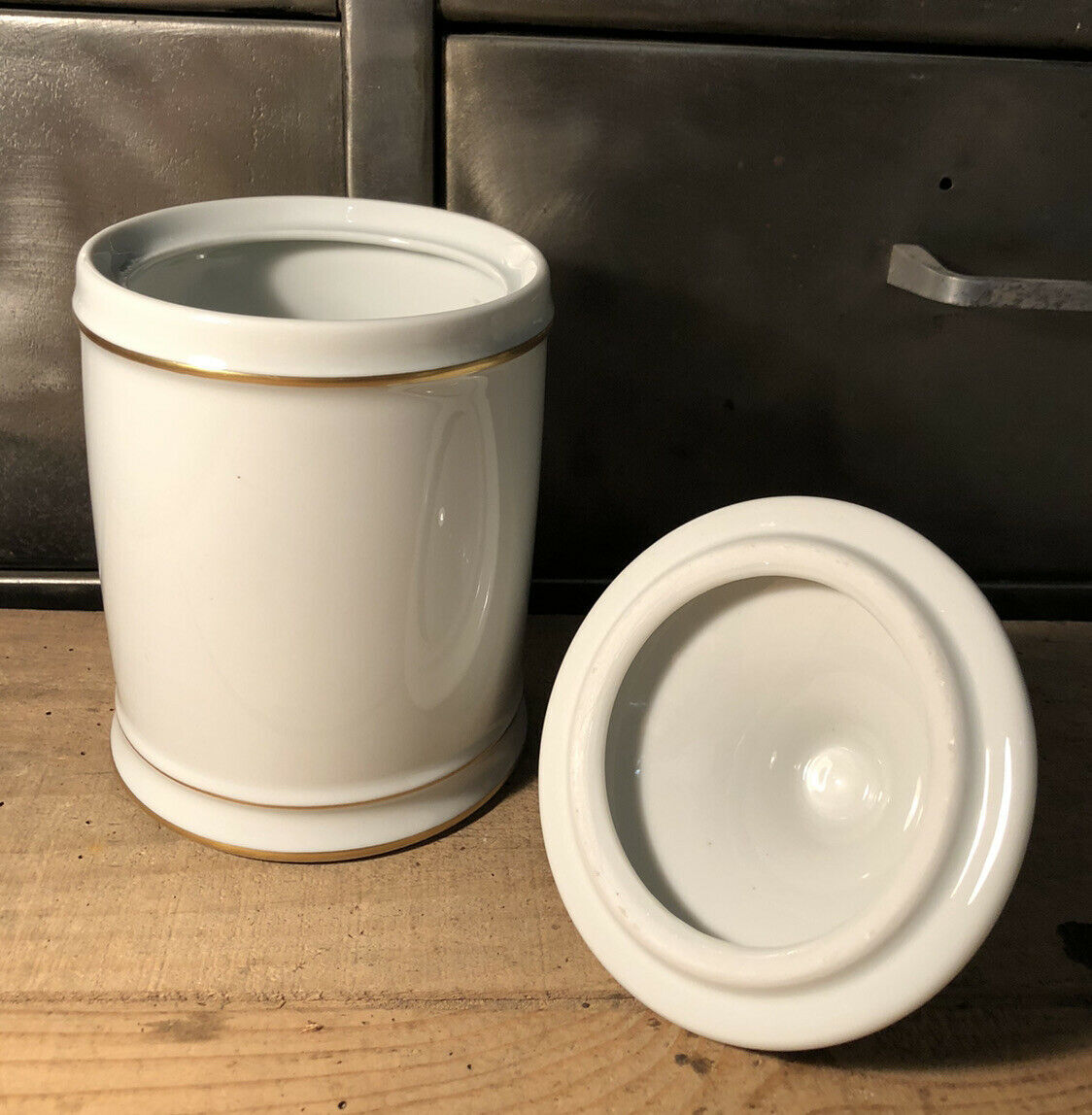 Apothecary porcelain jar from Limoges Goumot Labesse