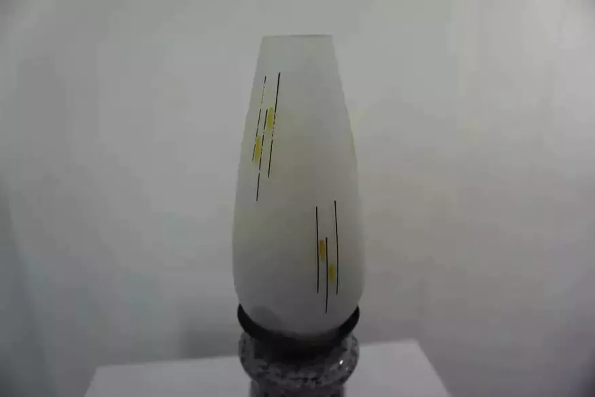 Lampe en céramique et opaline années 50