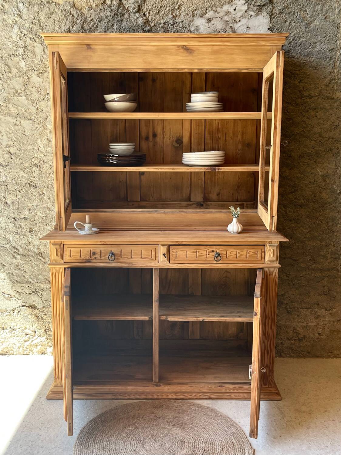 Double-bodied sideboard