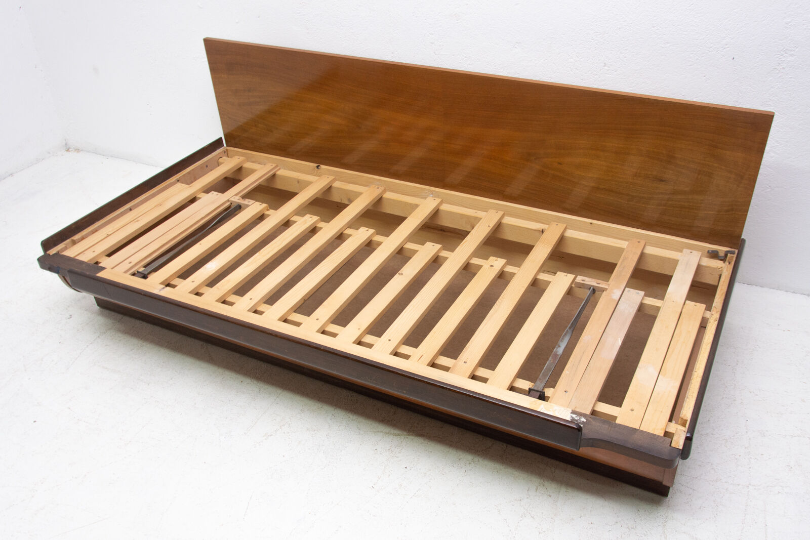 mid century sofabed in walnut by jindrich halabala for up zavody, 1950´s