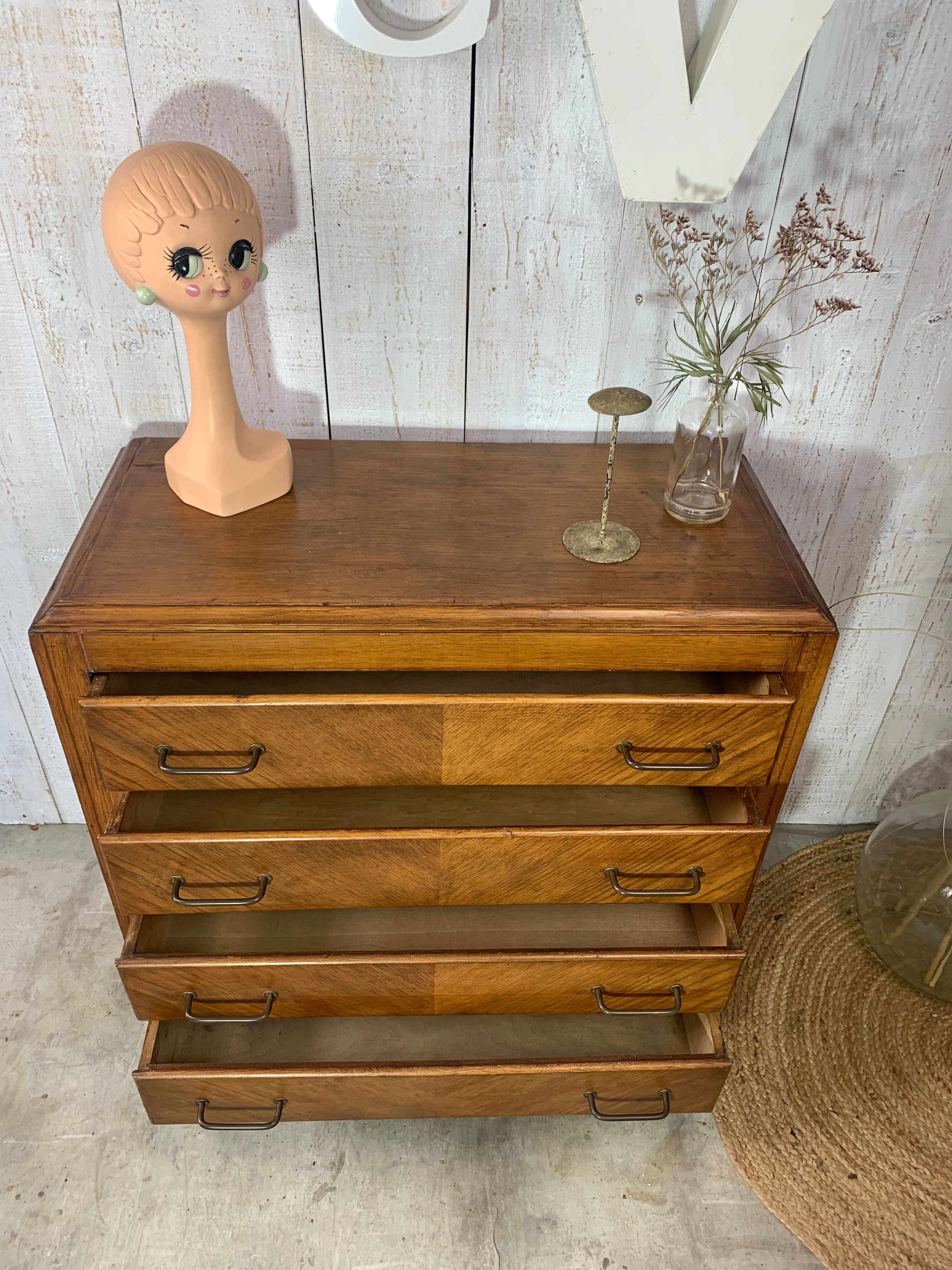 Commode vintage