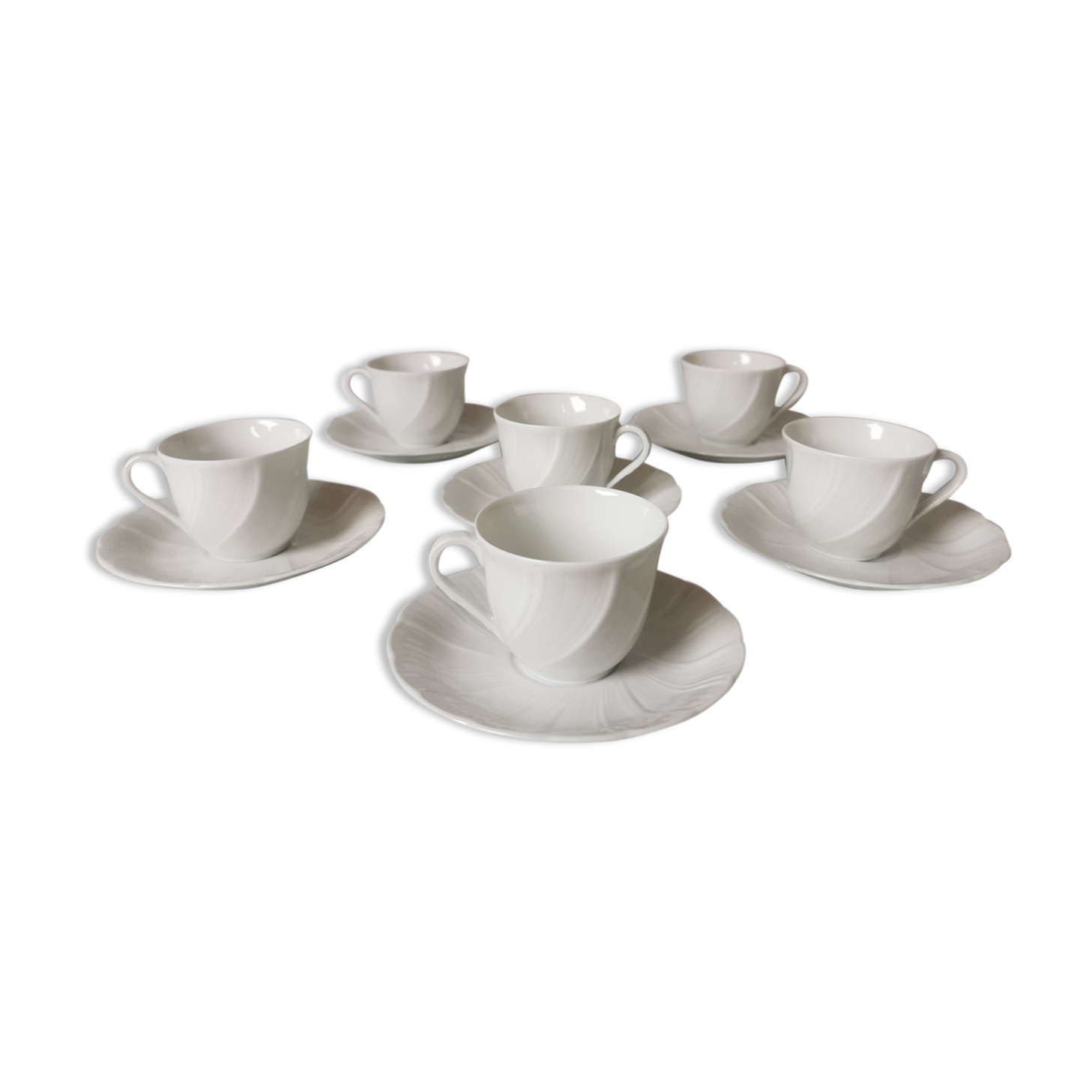 Porcelain cups and saucers Limoges Bernardaud