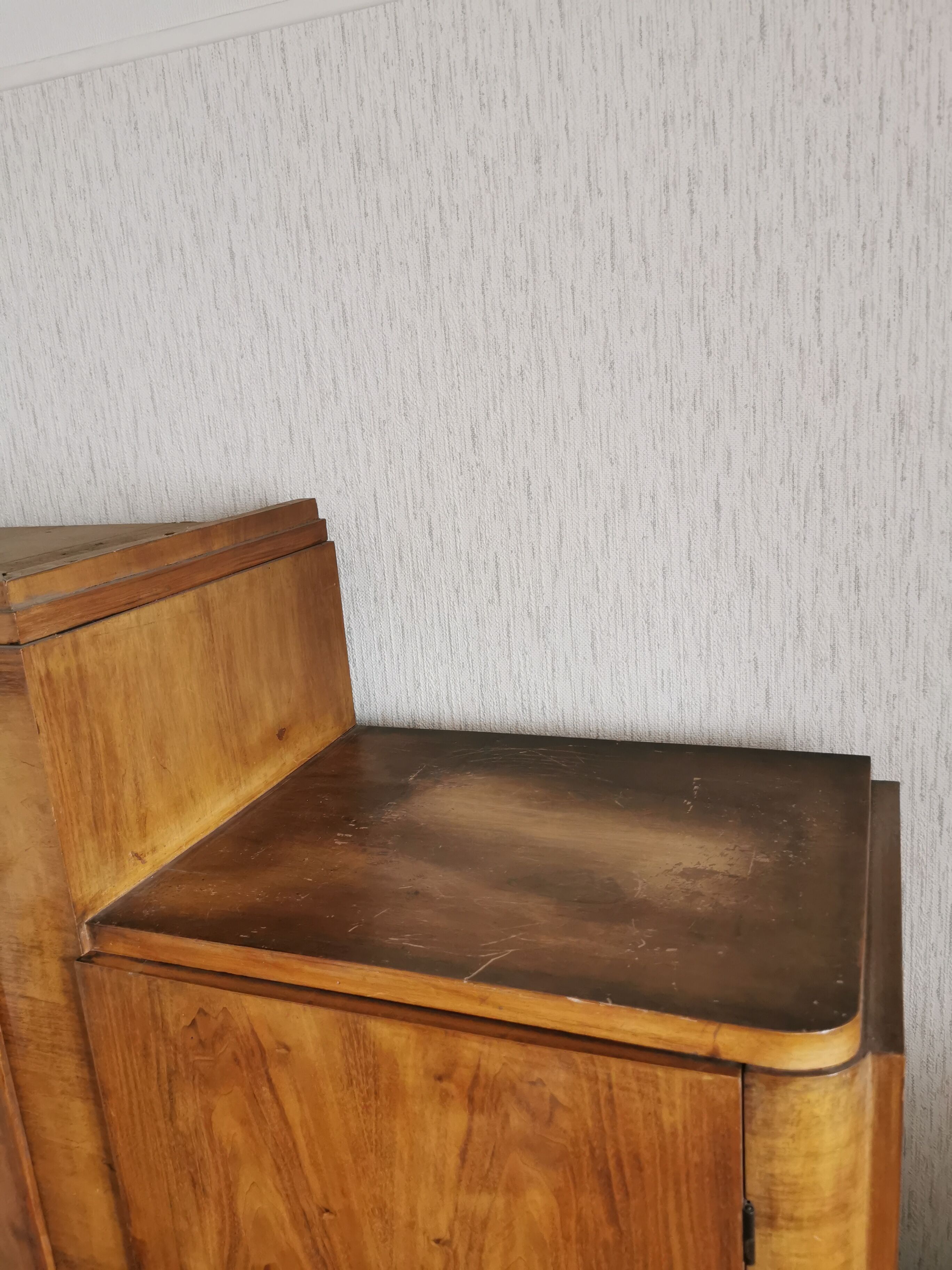 Vintage asymmetric cabinet