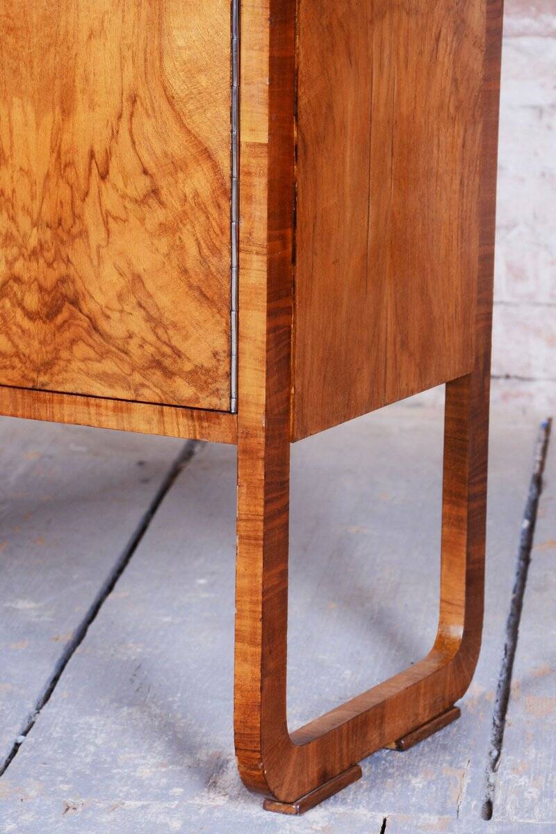 Art Deco Cabinet in Walnut & Veneer, Czech, 1920s